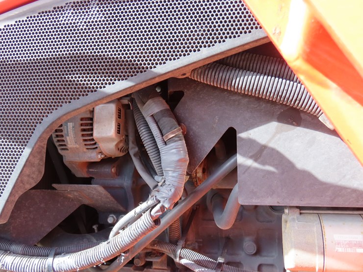 2022-kubota-mx5400-image-13