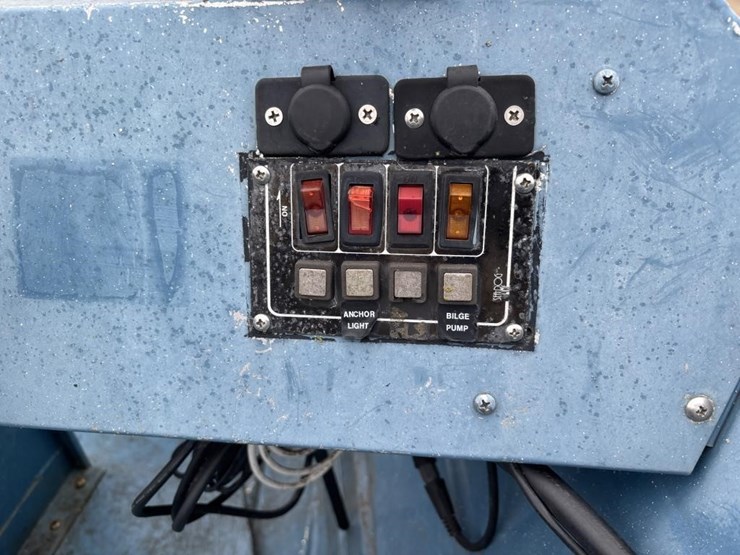 1991-unknown-trailer-image-18