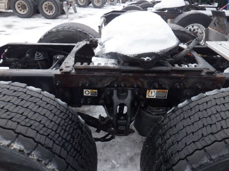 2020-peterbilt-579-image-7