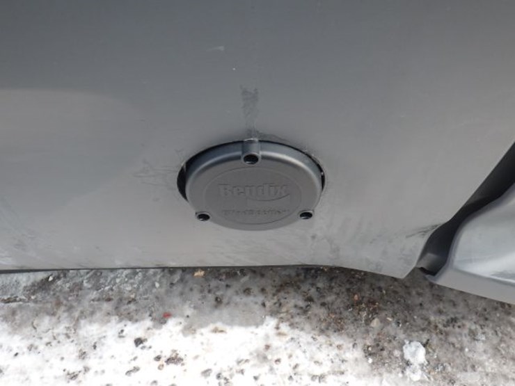 2019-peterbilt-579-image-8