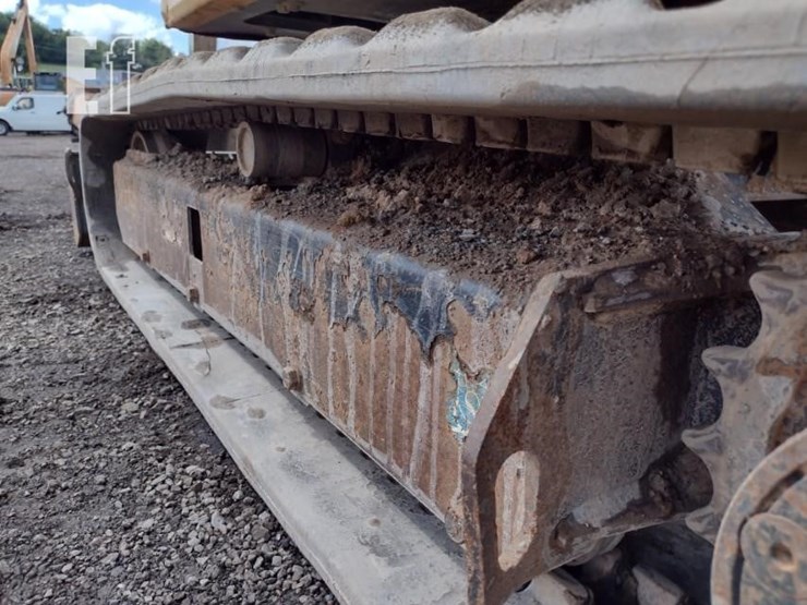 2022-deere-26g-image-29