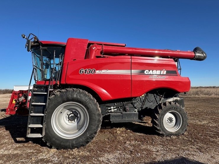 2013-case-ih-6130-image-4