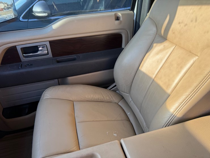 2012-ford-f150-image-25