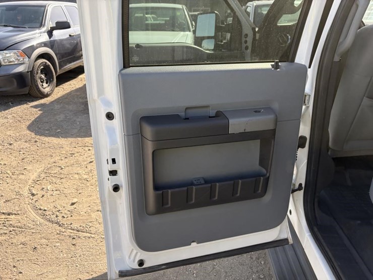 2011-ford-f250-image-19