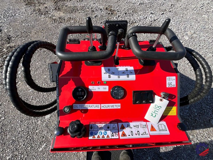 2026-agt-ysrt14-skid-steer-loader-attachment-image-20