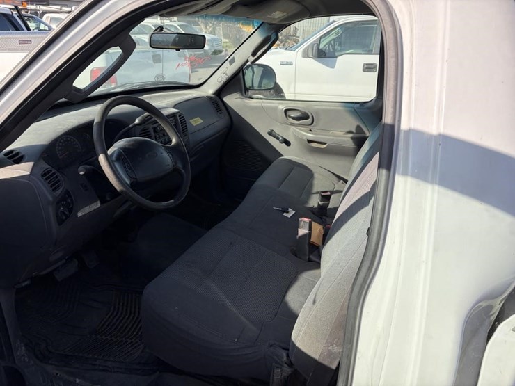 2002-ford-f150-image-10