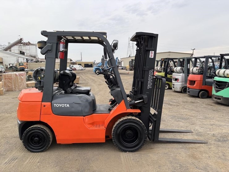 toyota-7fgu25-image-7