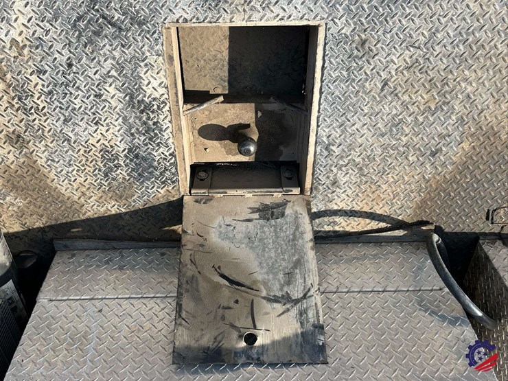 2002-chevrolet-silverado-3500-image-41