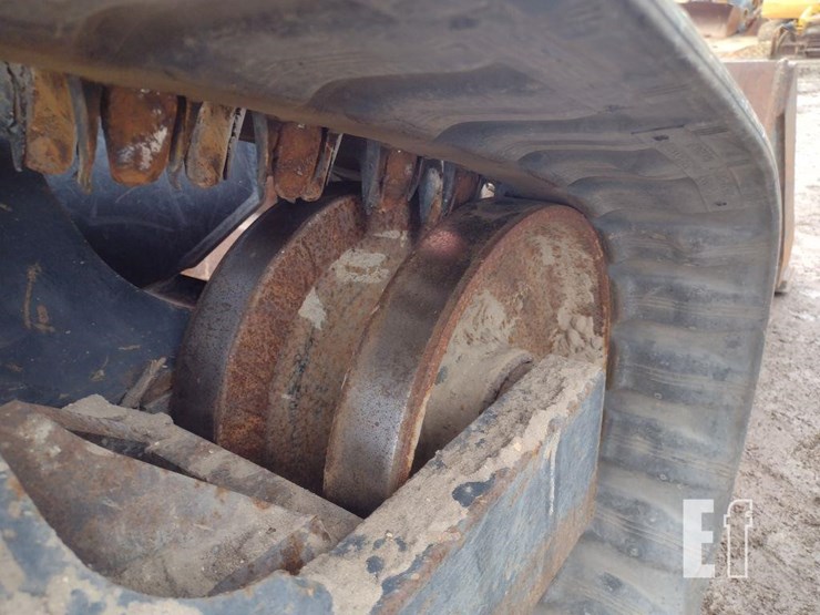 2019-kubota-svl95-2s-image-35