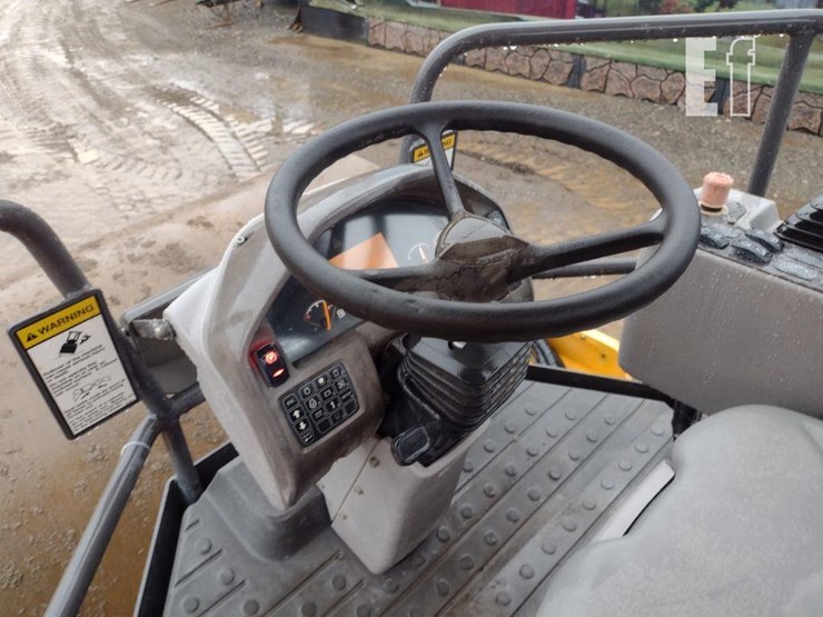 2014-volvo-sd115-image-9