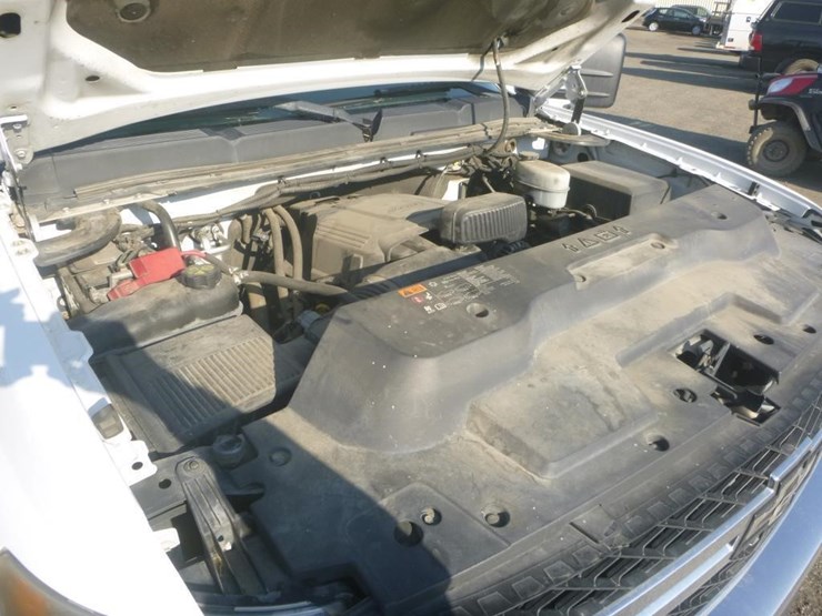 2011-chevrolet-2500-image-16