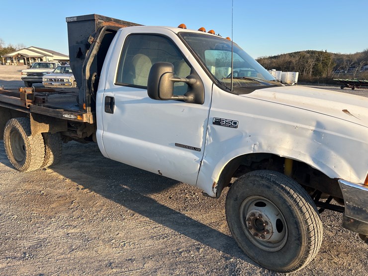 2001-ford-f350-image-9