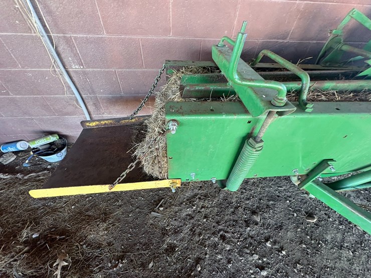 john-deere-336-image-45