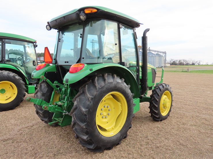 2022-john-deere-5055e-image-7