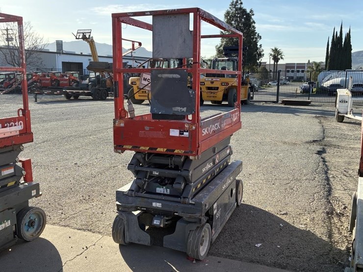 skyjack-sjiii3226-image-1