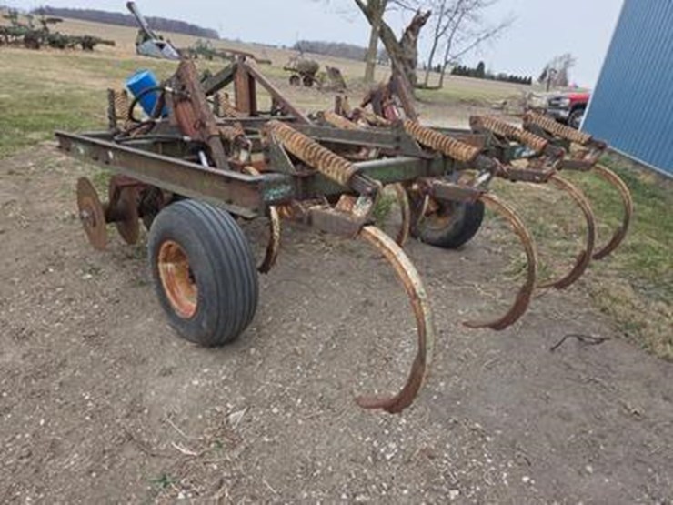 glencoe-soil-saver-7-shank-disc-chisel-image-10