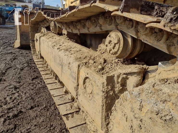 2008-deere-750j-image-22