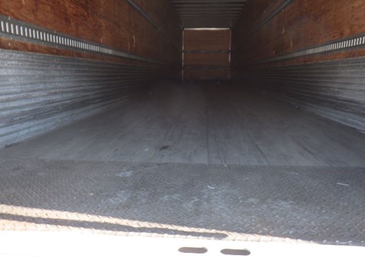 2016-hyundai-translead-image-13