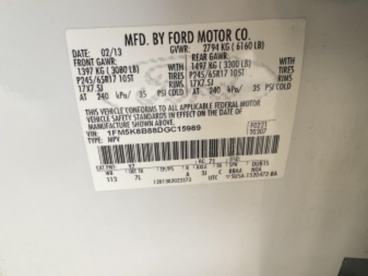 2013-ford-explorer-image-15