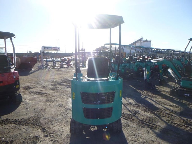 2025-agt-h15r-hydraulic-excavator-image-8