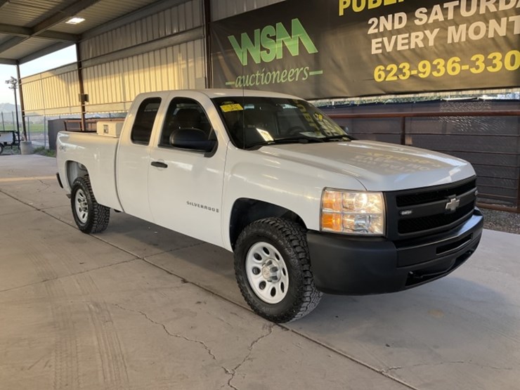 2009-chevrolet-silverado-1500-image-2