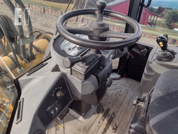 2006-caterpillar-930g-image-13