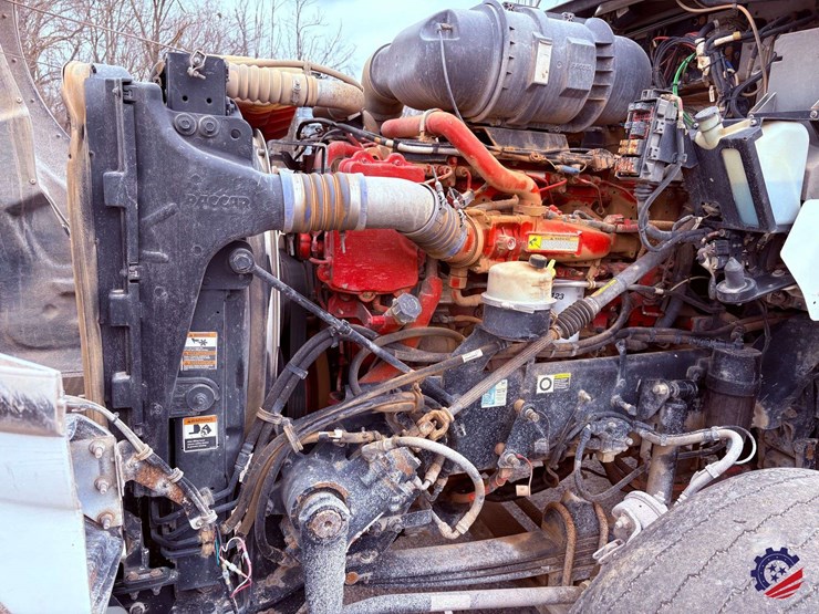 2016-kenworth-t800-image-45