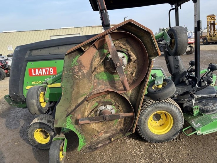 2016-john-deere-1600-turbo-image-12