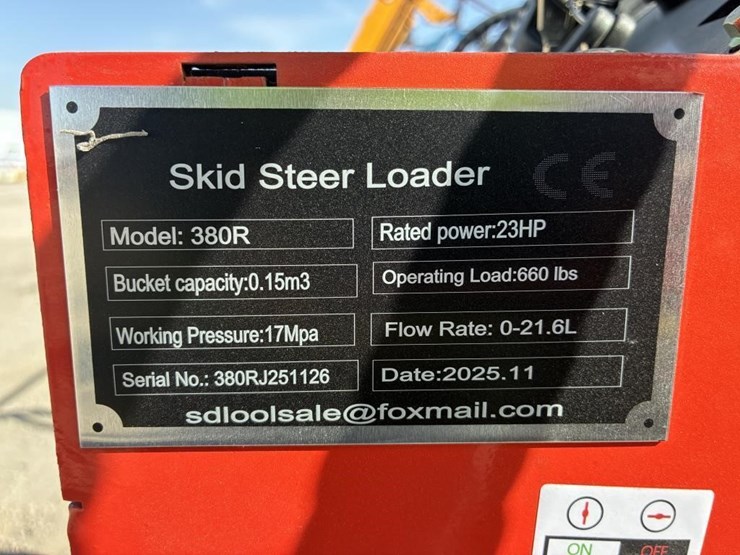 2025-sdlool-sl380r-skid-steer-loader-image-13