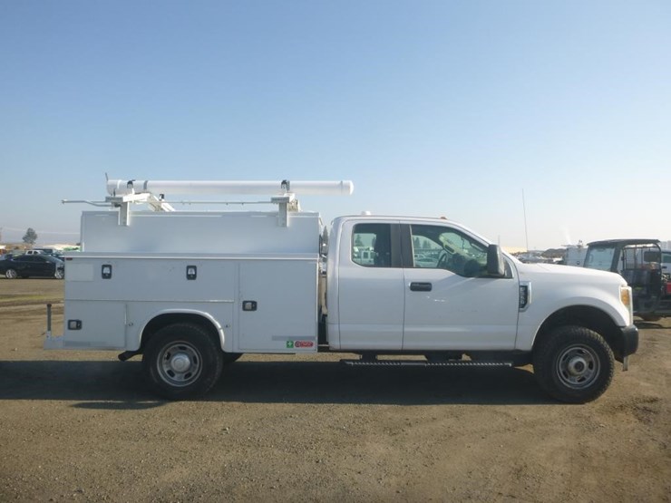 2017-ford-f350-image-9