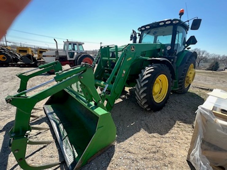 2015-john-deere-6150r-image-5