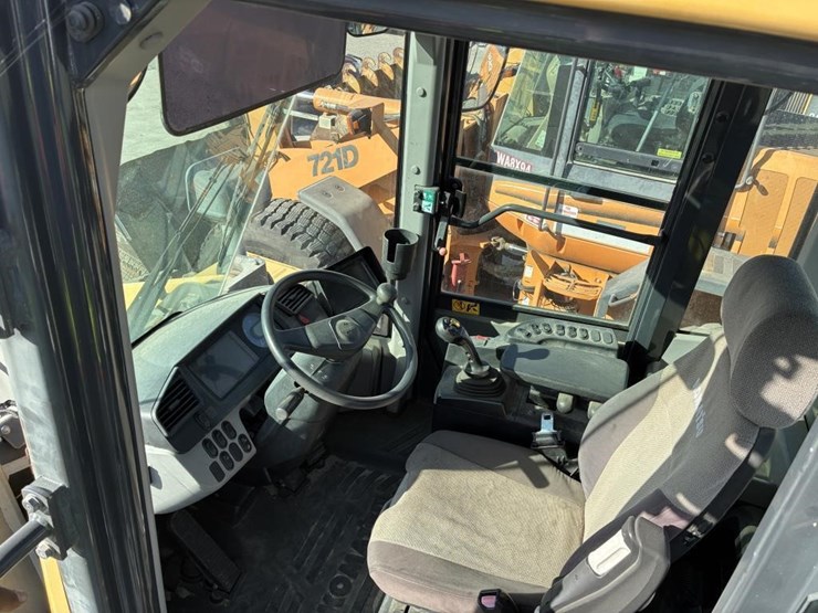 komatsu-wa380-image-20