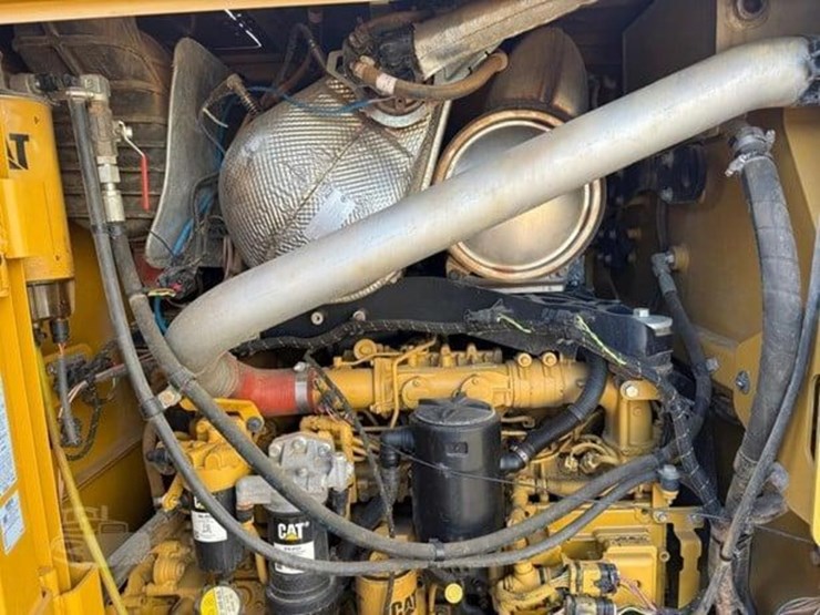 2023-caterpillar-140gc-image-20