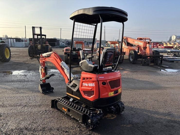2025-tpm-18bs-hydraulic-excavator-image-4