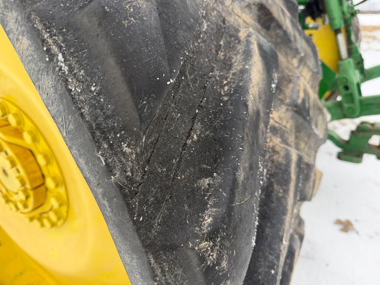 2015-john-deere-8370rt-image-95