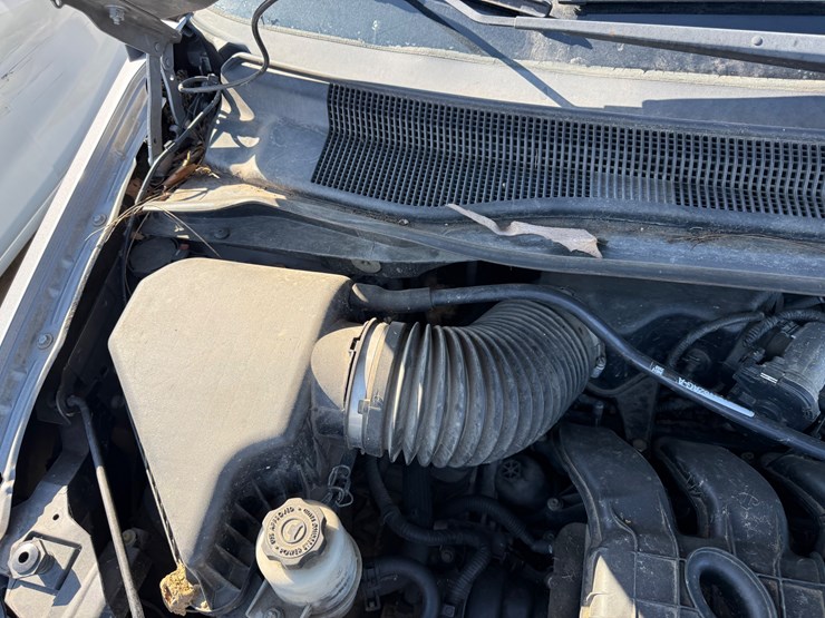 2014-dodge-grand-caravan-image-22