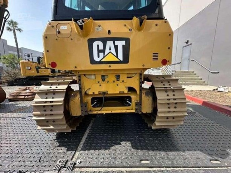 2015-caterpillar-d3k2-lgp-image-22