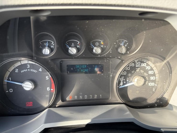 2012-ford-f550-image-16