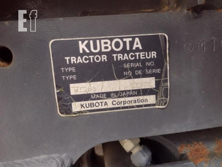 10-kubota-m108-tractor-image-5