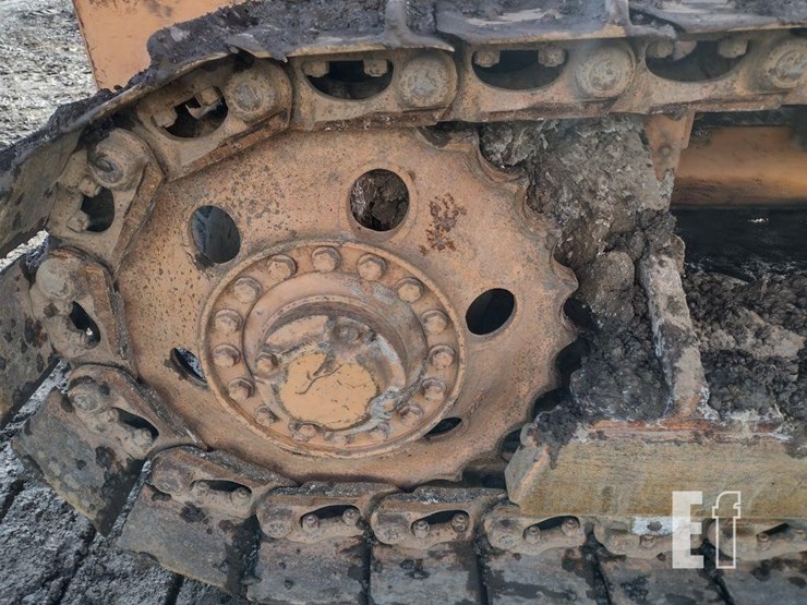 komatsu-d31a-17-image-29