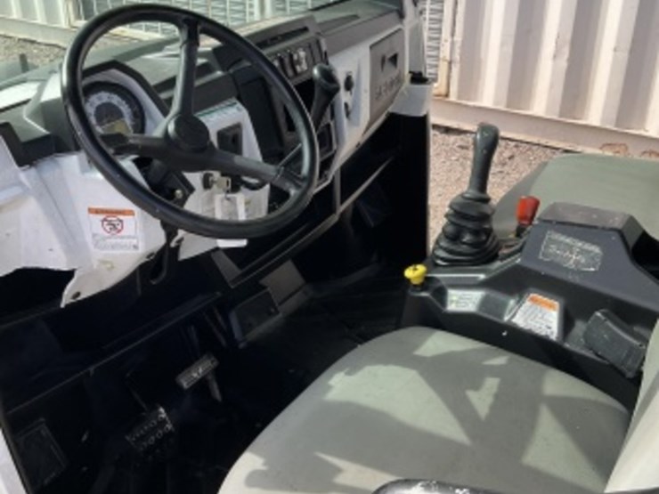 2013-bobcat-3650-image-24