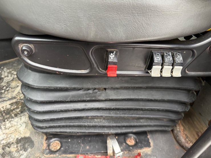 2013-timpte-hopper-bottom-image-66