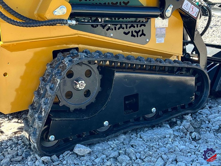 2026-agt-mx-crt23-compact-track-loader-mini-skid-steer-image-9