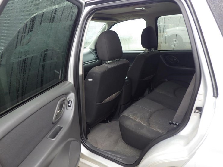 2005-mazda-tribute-image-7