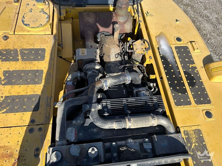2011-komatsu-pc200-lc-8-image-13