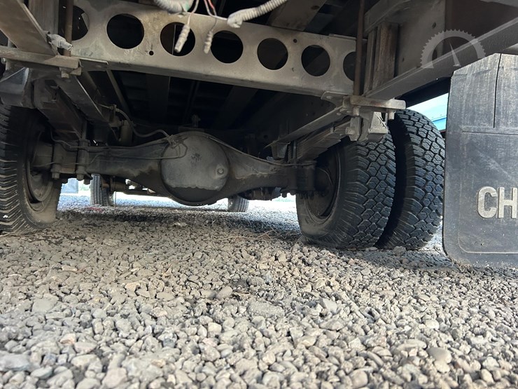 1997-isuzu-npr-image-18