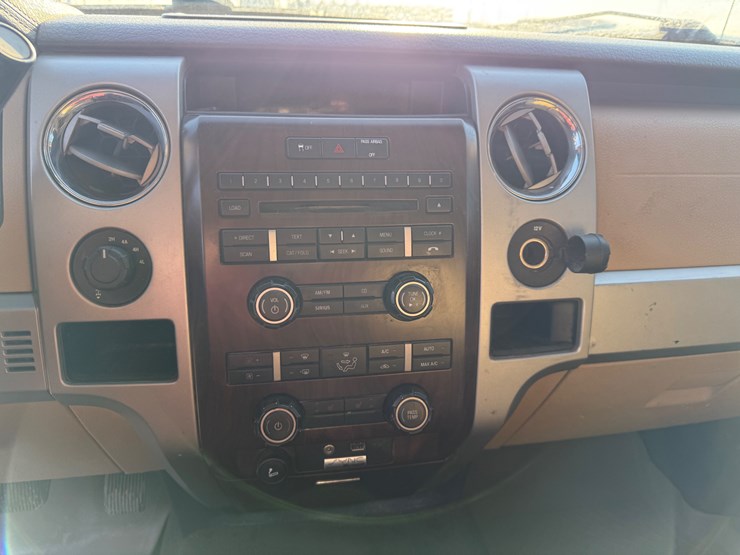 2012-ford-f150-image-27