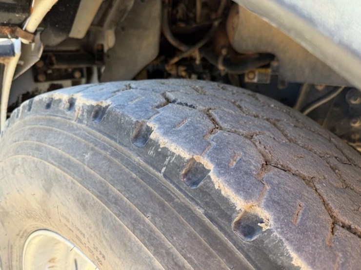 2019-kenworth-t370-image-17