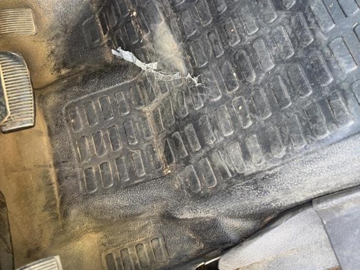 2011-ford-f250-image-17