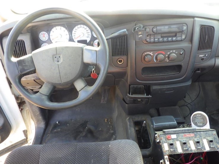 2005-dodge-ram-2500-image-8